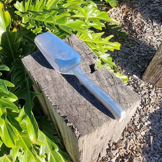 The Wide Garden Trowel Tool, 100% Australian Made by Garden Tools Australia